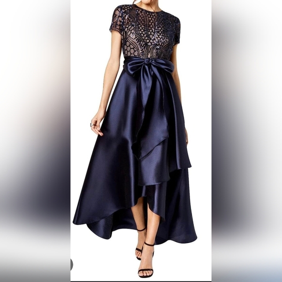Rm Richards Dresses & Skirts - Chic Navy High-Low Lace Dress